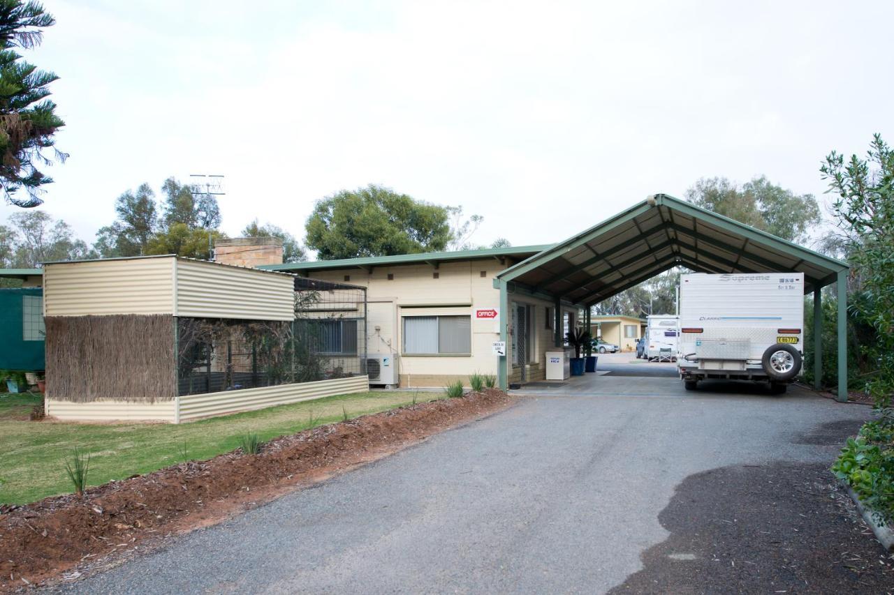 Paringa Caravan Park Ренмарк Екстериор снимка